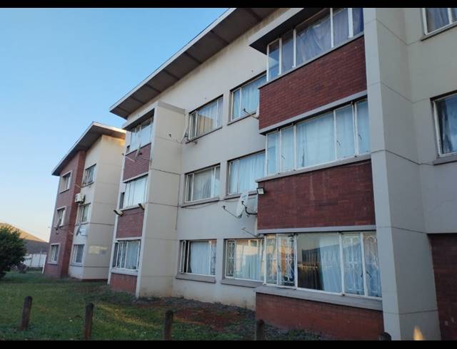 2 BEDROOM APARTMENT FOR SALE IN SEA VIEW